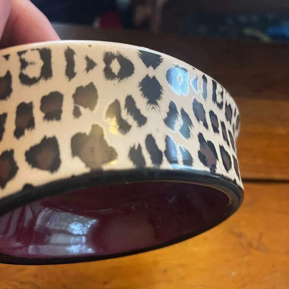 Dog or cat food Leopard print food dish. Perfect condition
